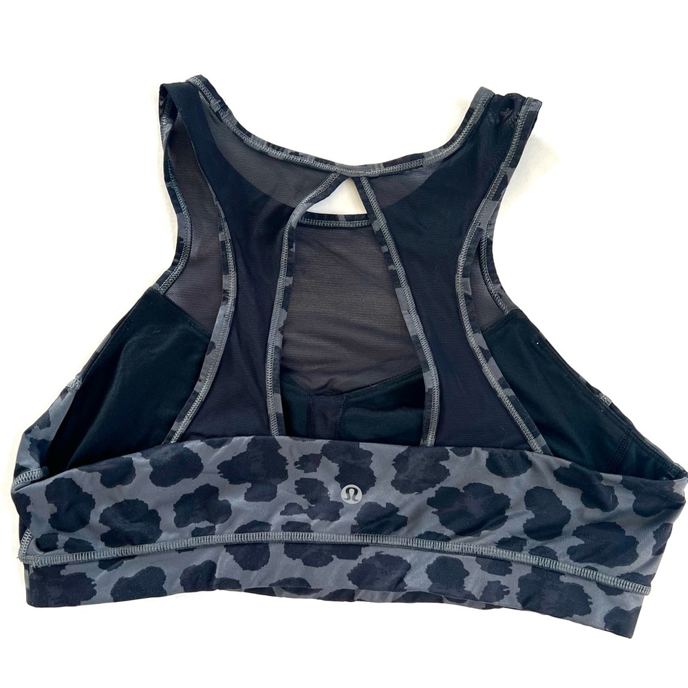 Women’s lululemon sports bra